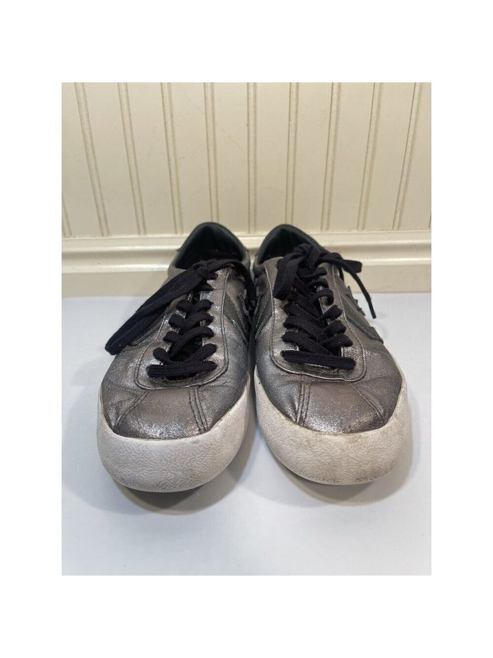 Converse leather All Stars Lo Top Sneaker SIZE 8.5